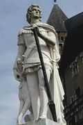 Febus_statue_entiere(1)